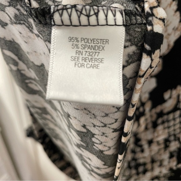 Dana Buchman Black and Gray Sleeveless Blouse - Picture 4 of 5